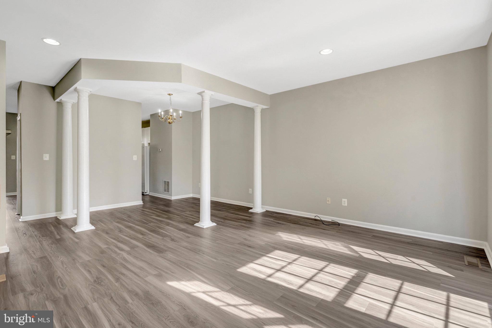 INDEPENDENCE - Residential