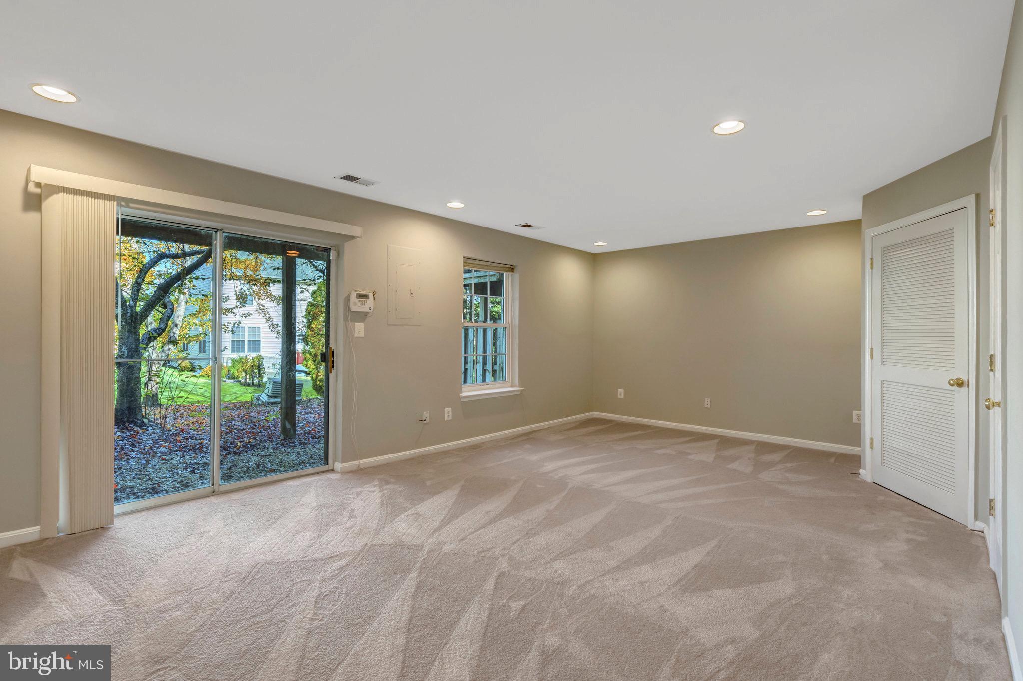 INDEPENDENCE - Residential