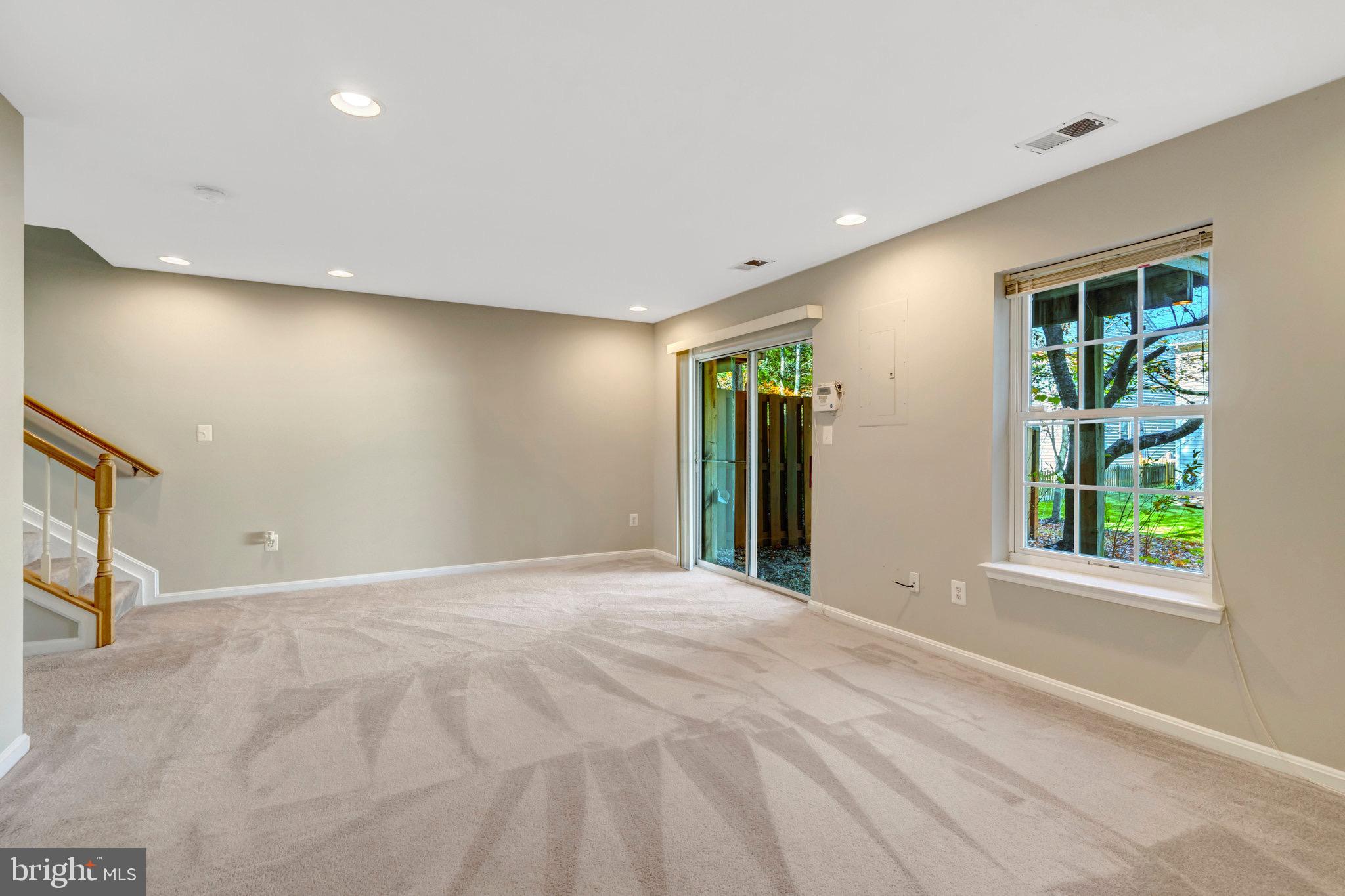 INDEPENDENCE - Residential