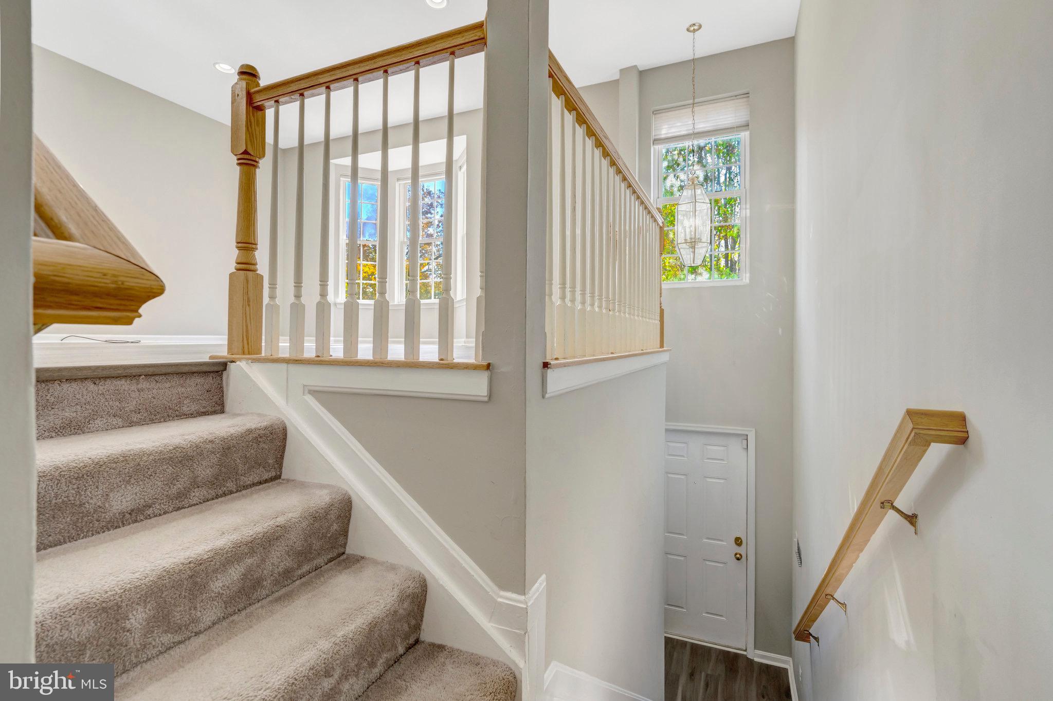 8706 PHIPPS FARM WAY