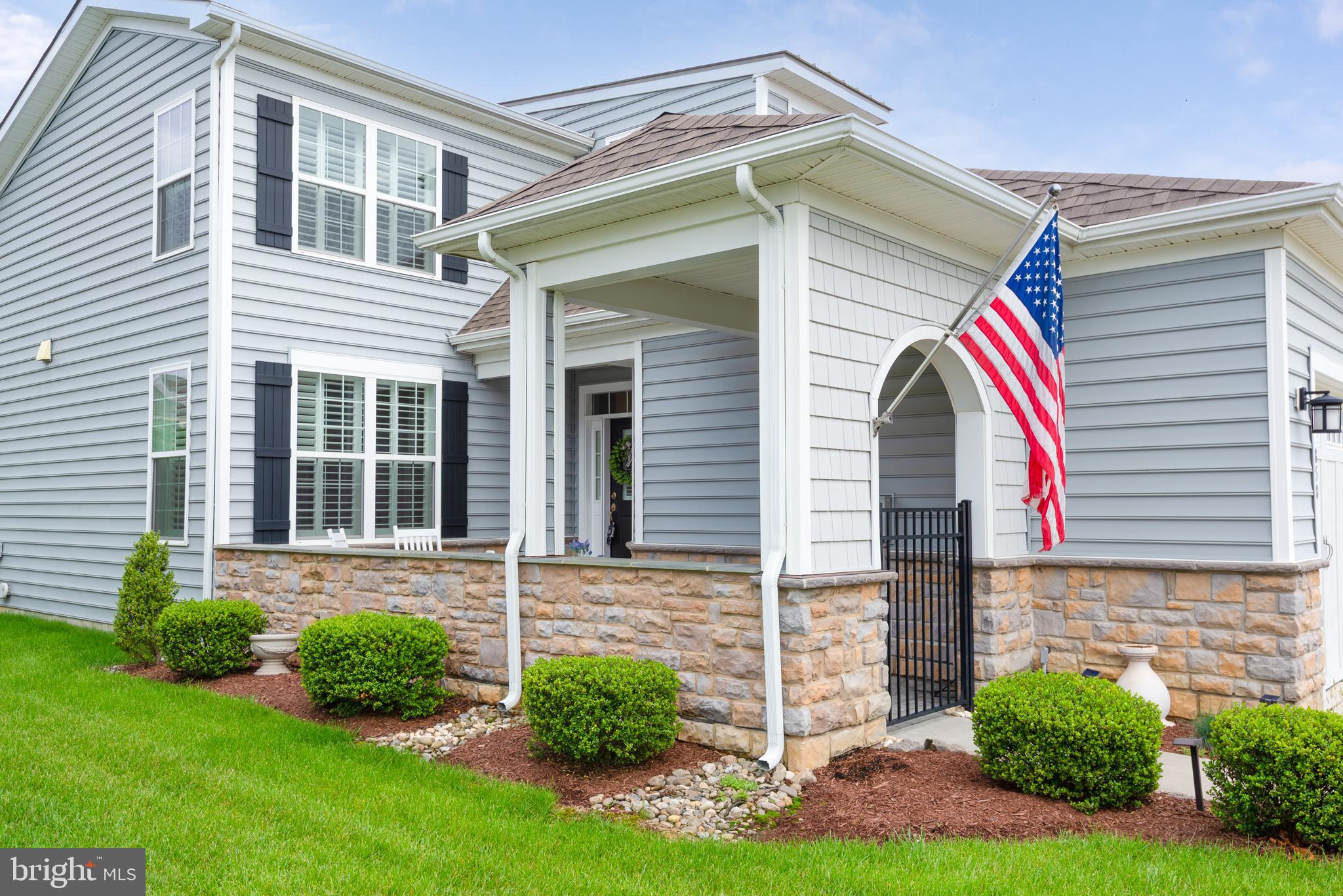 858 MOORINGS CIRCLE 11