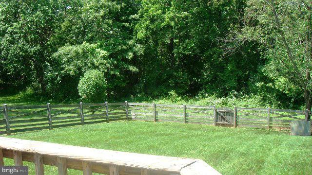 COUNTRYSIDE - Residential