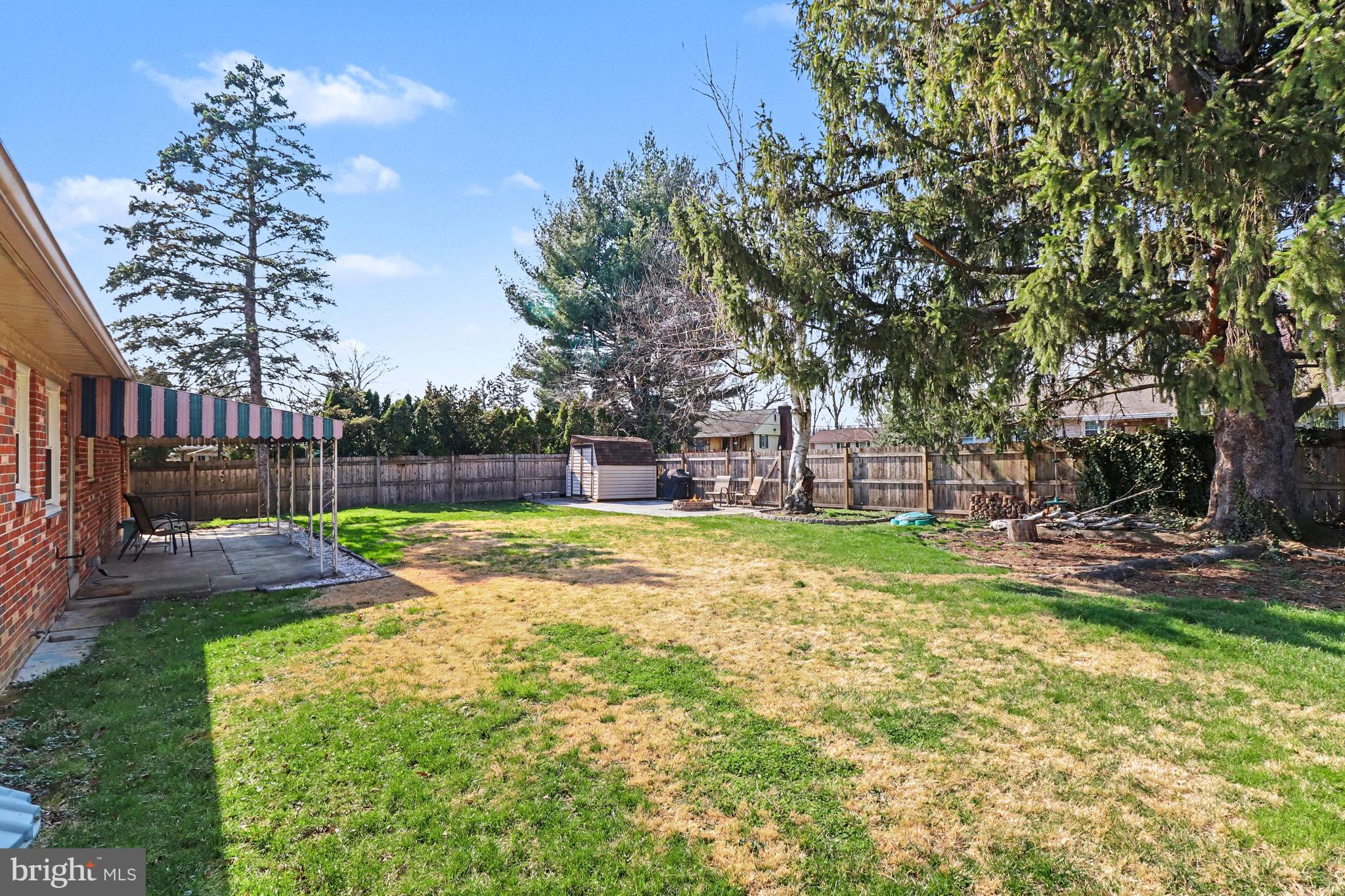 WILSHIRE HILLS - Residential