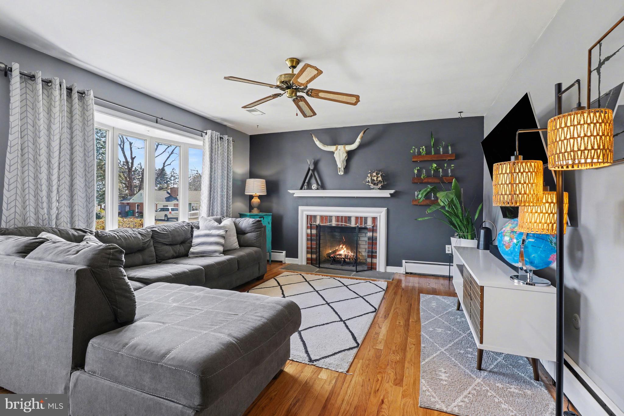 WILSHIRE HILLS - Residential