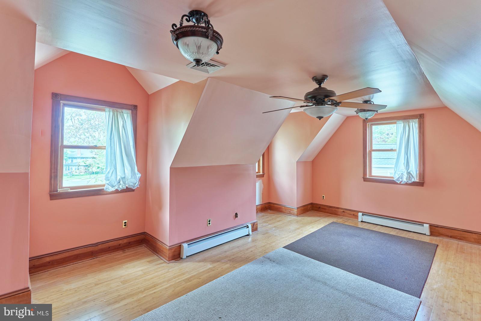 LINCOLN PARK - Residential