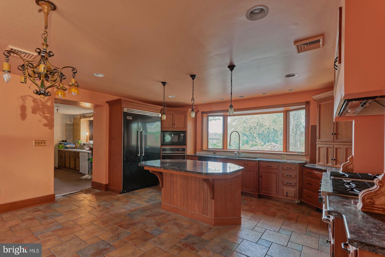 LINCOLN PARK - Residential