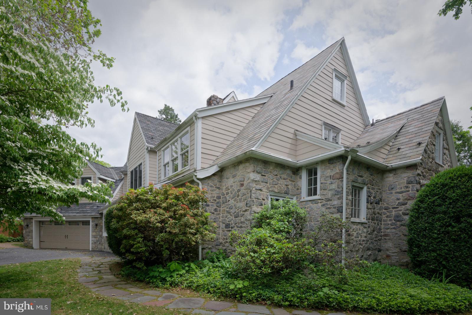 LINCOLN PARK - Residential