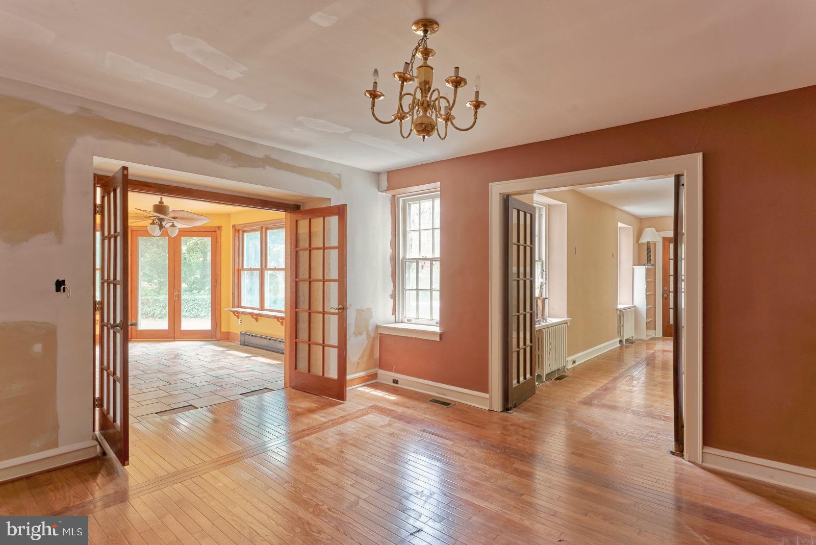 LINCOLN PARK - Residential