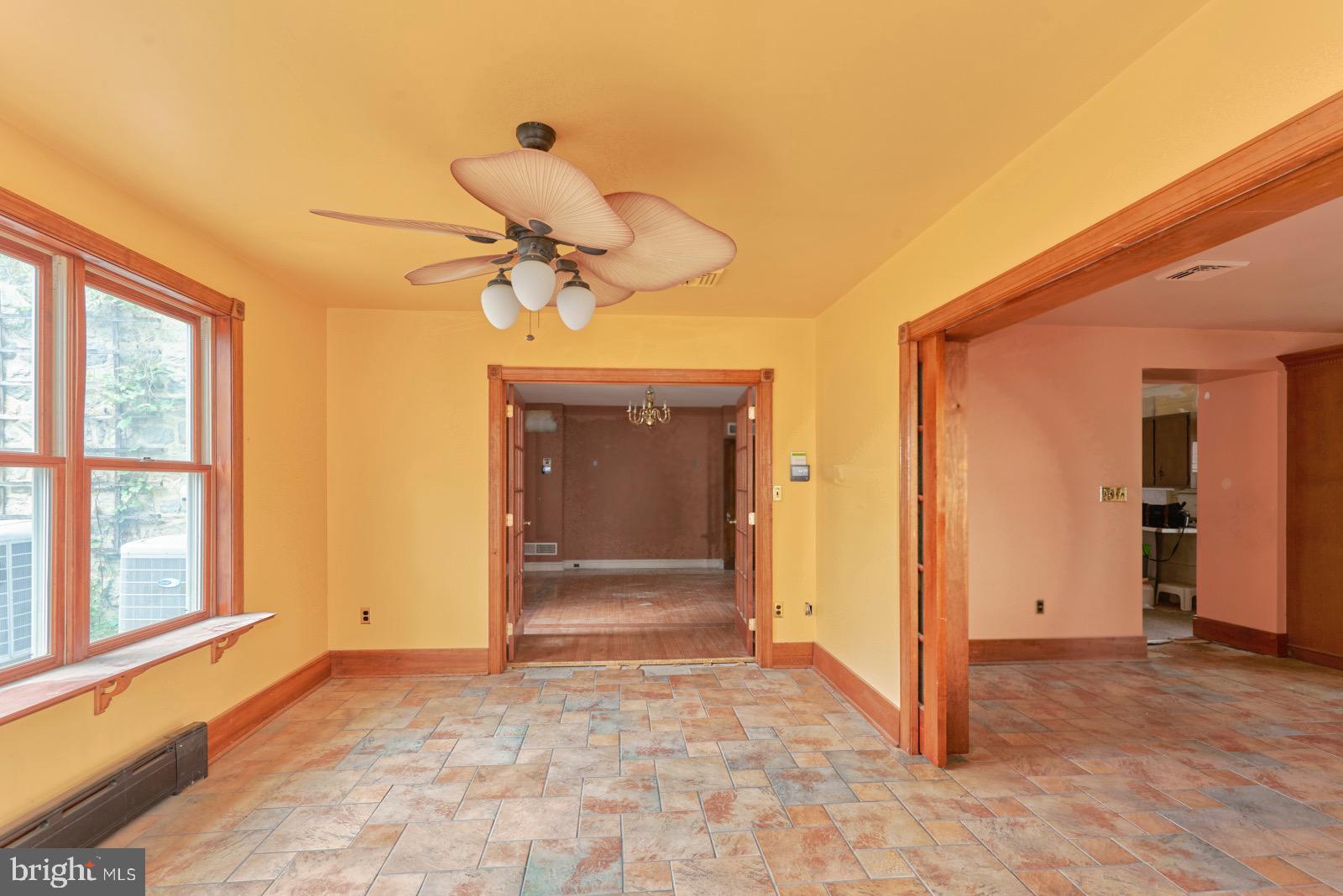 LINCOLN PARK - Residential