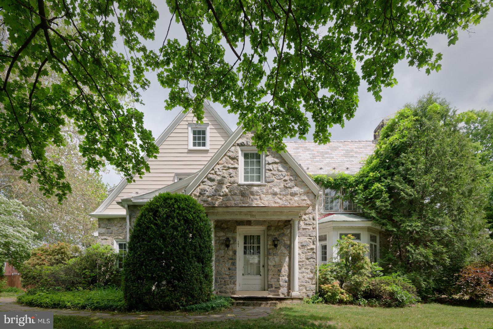 LINCOLN PARK - Residential