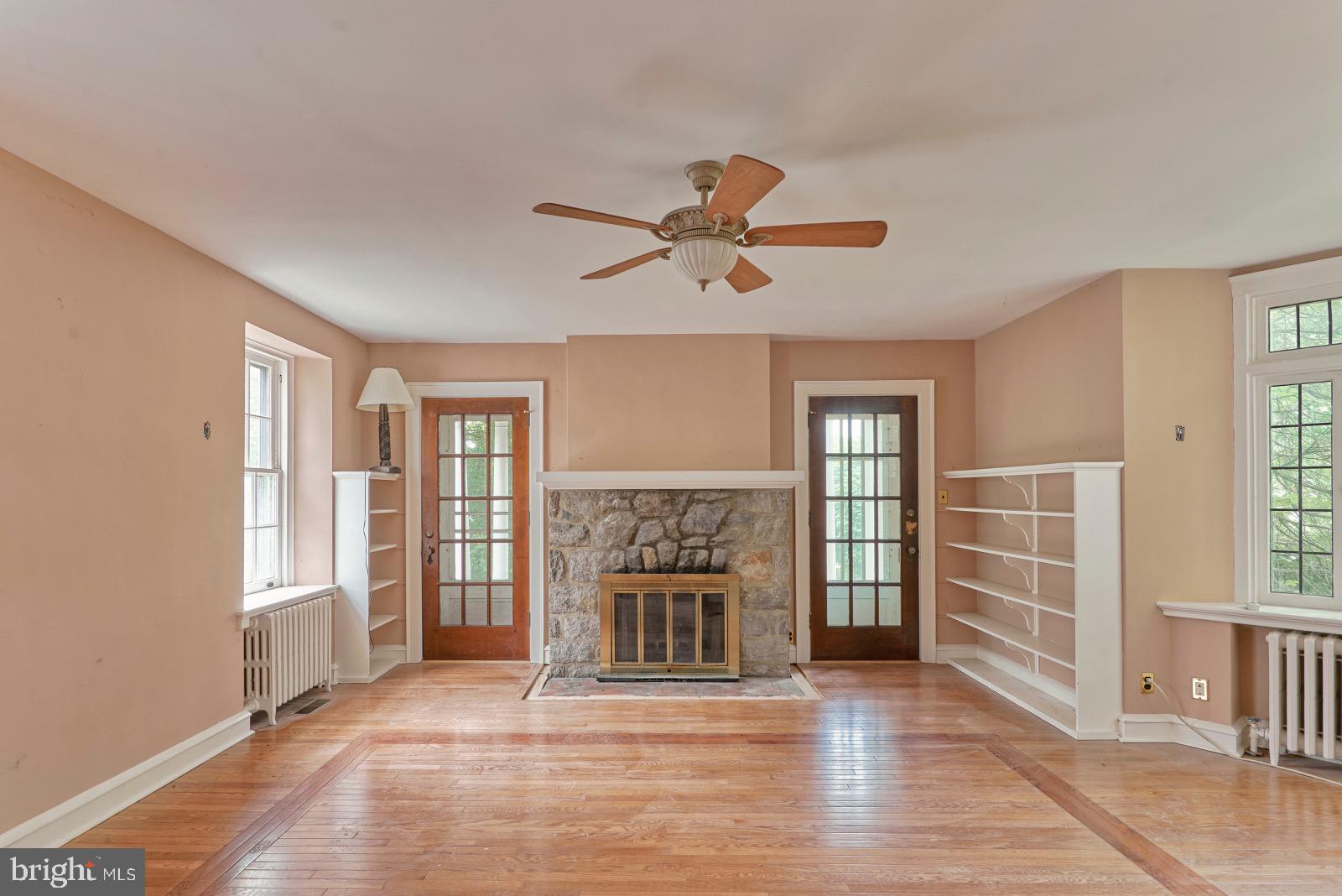 LINCOLN PARK - Residential