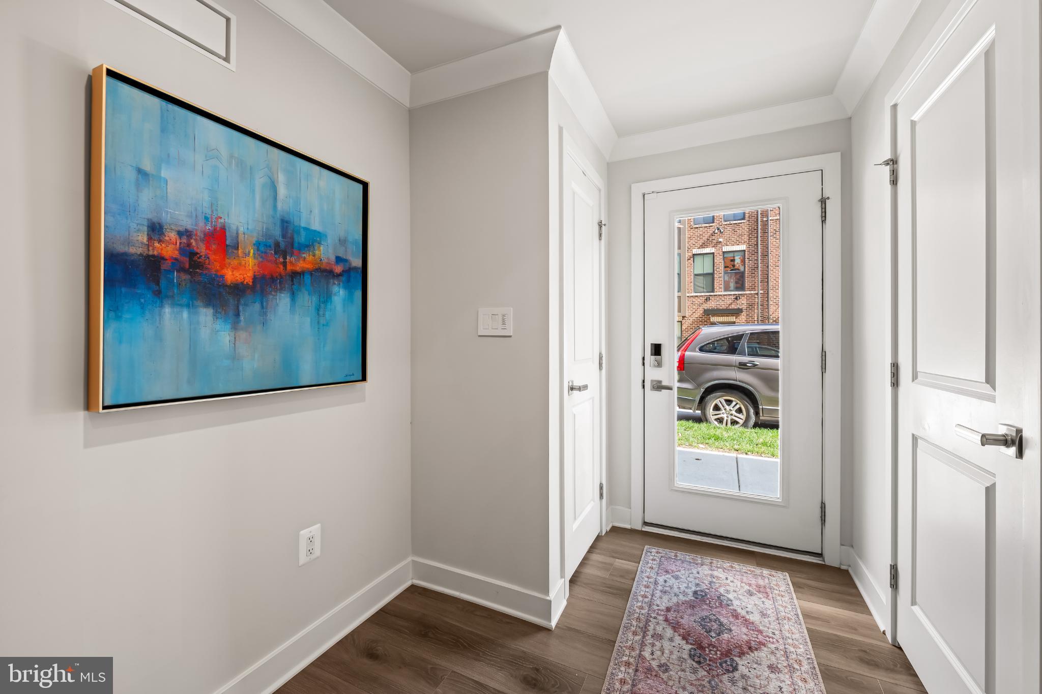 LOCUST POINT - Residential