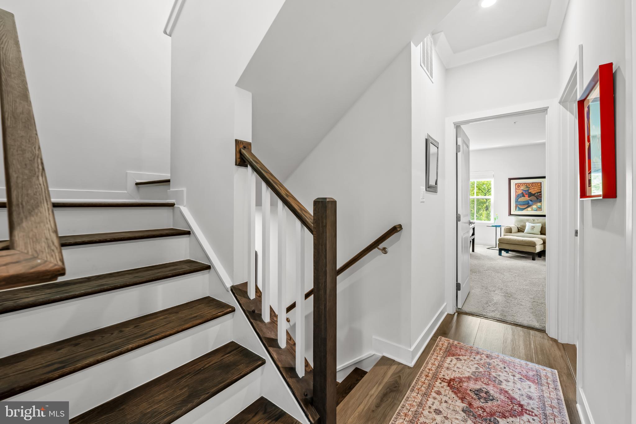 LOCUST POINT - Residential
