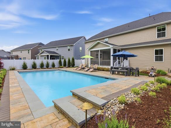 TWO RIVERS - Residential