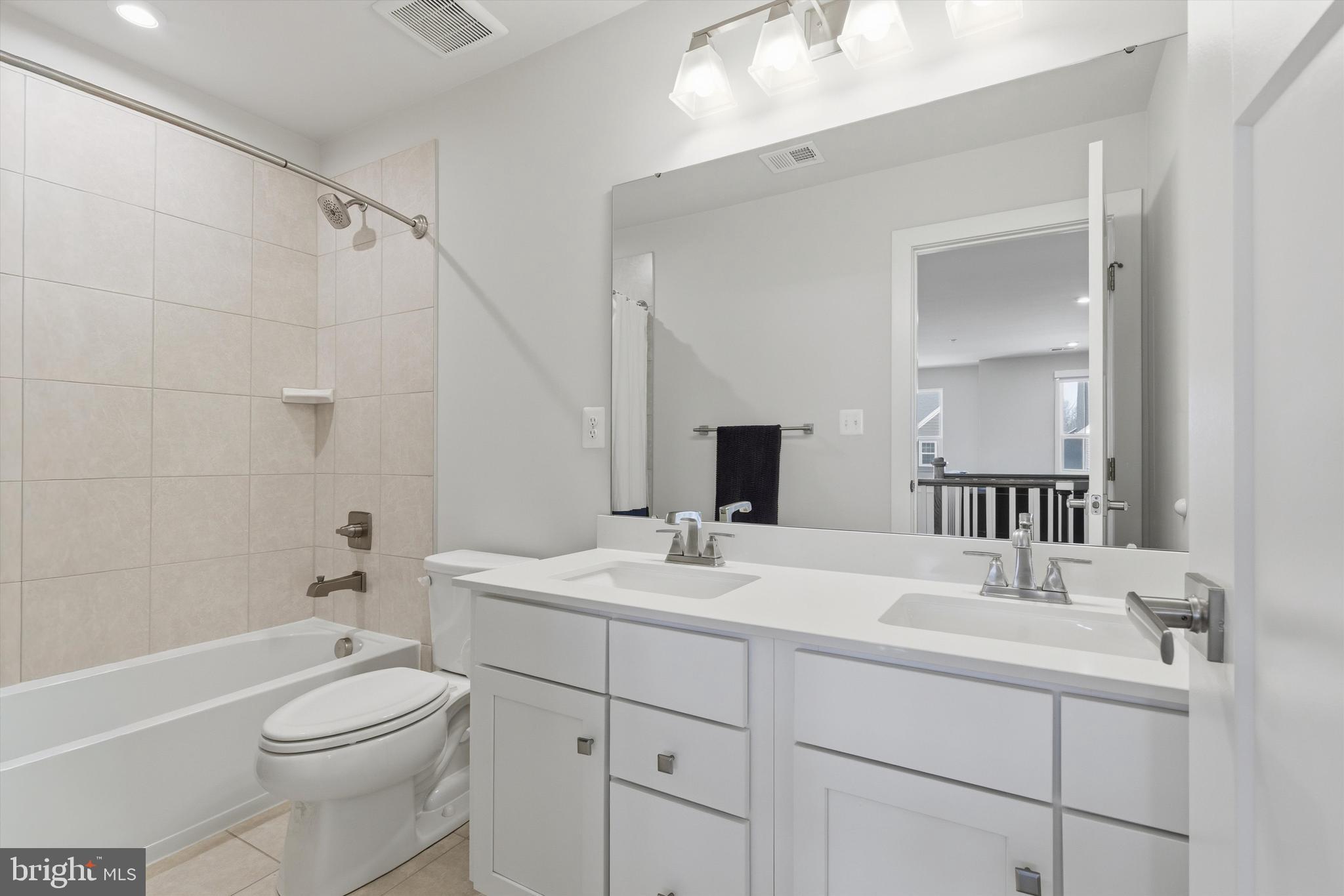 TWO RIVERS - Residential