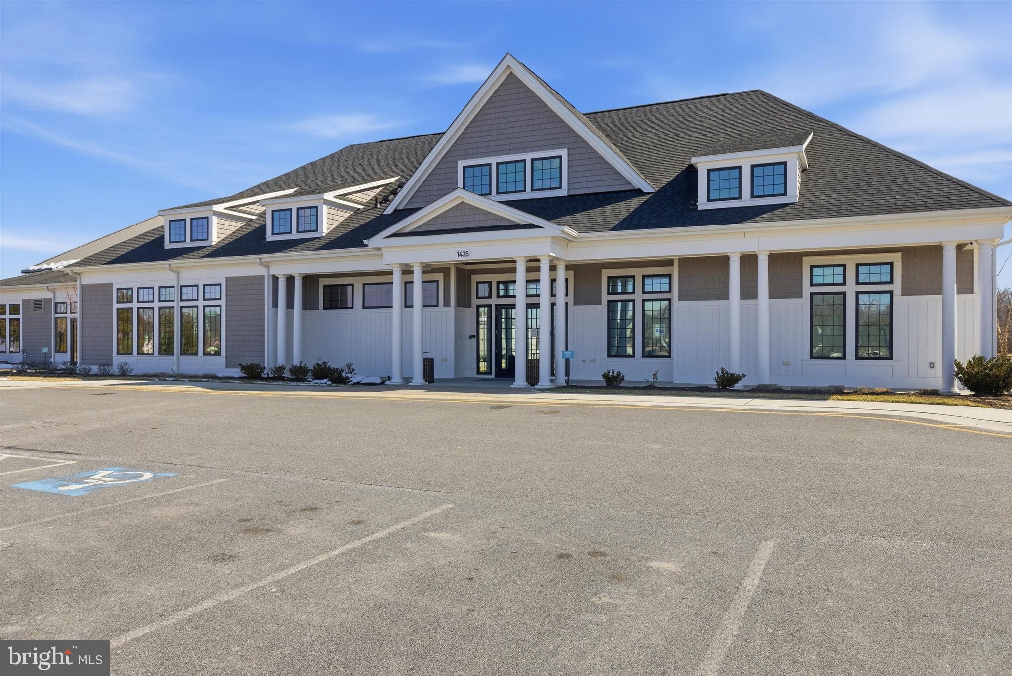 TWO RIVERS - Residential