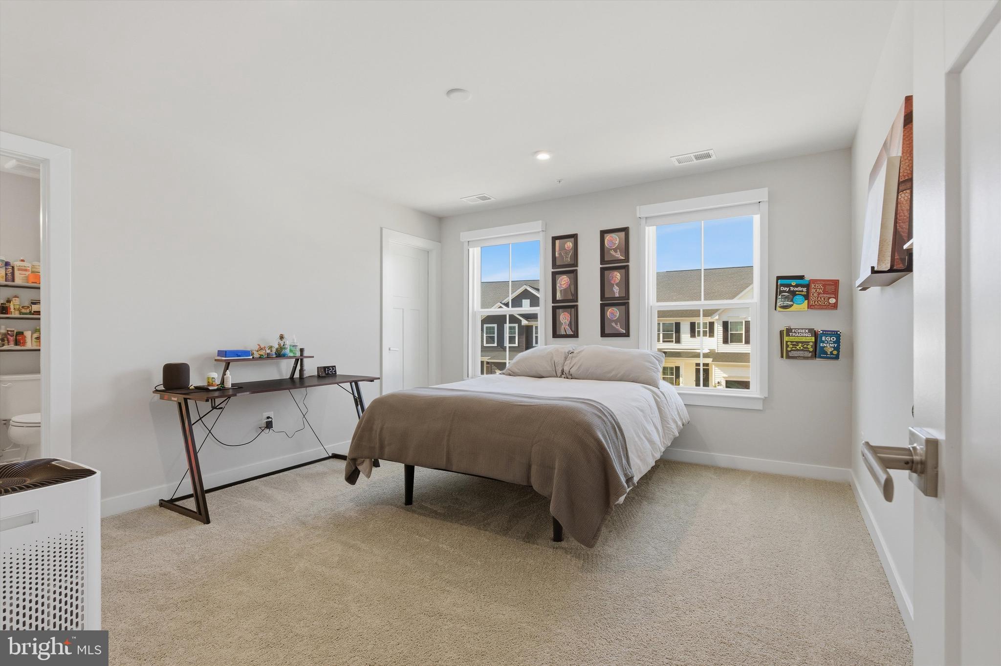 TWO RIVERS - Residential