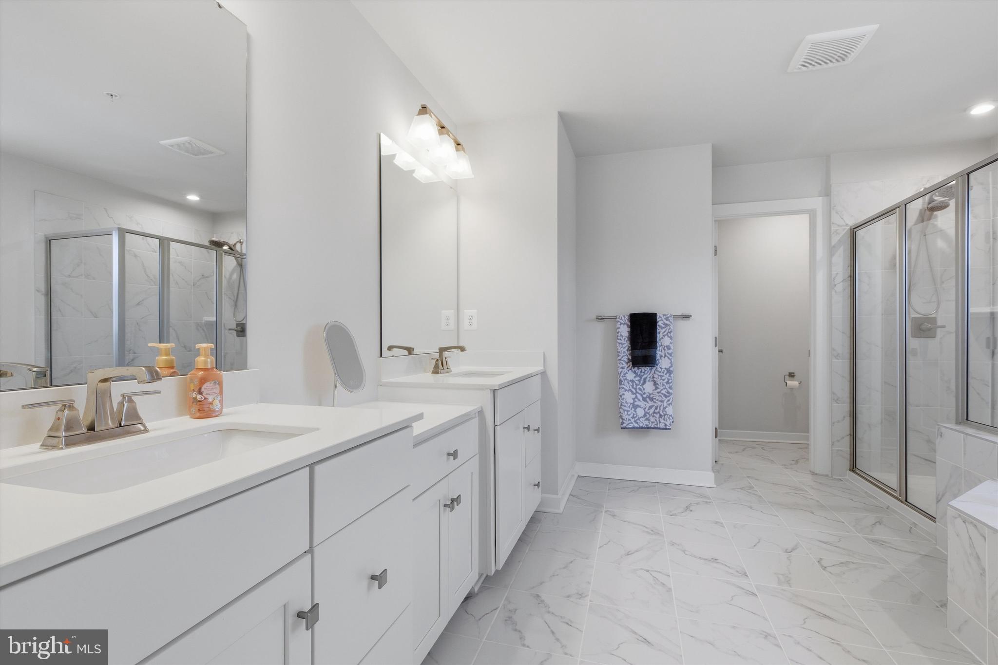 TWO RIVERS - Residential