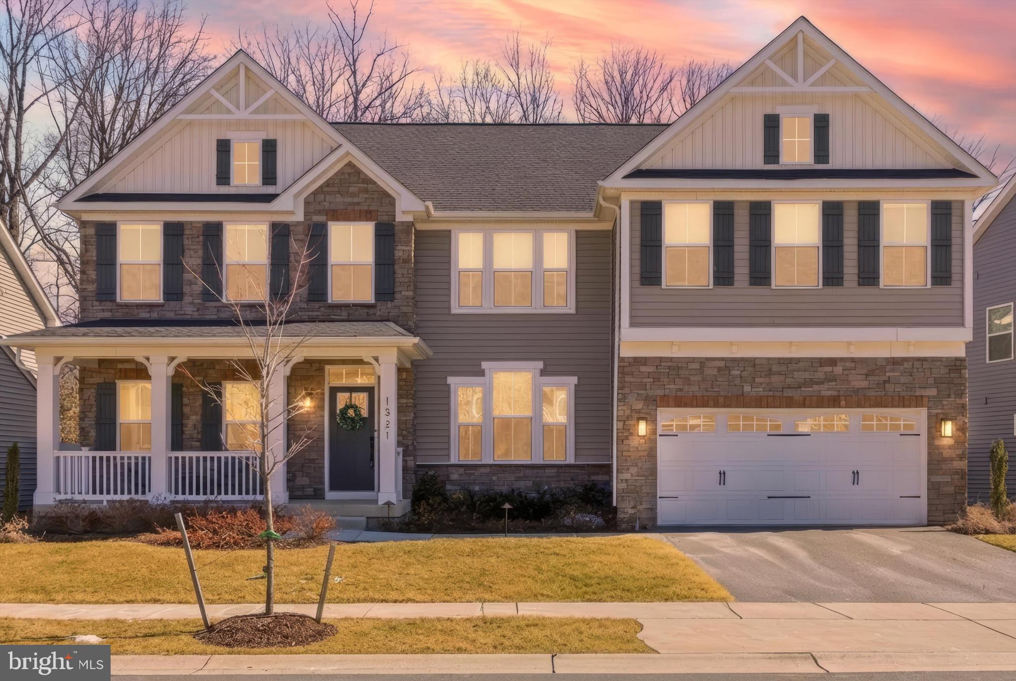 TWO RIVERS - Residential