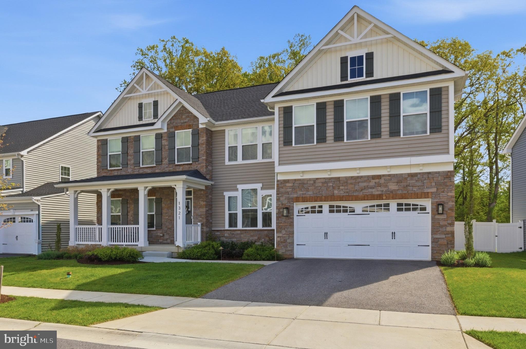 TWO RIVERS - Residential