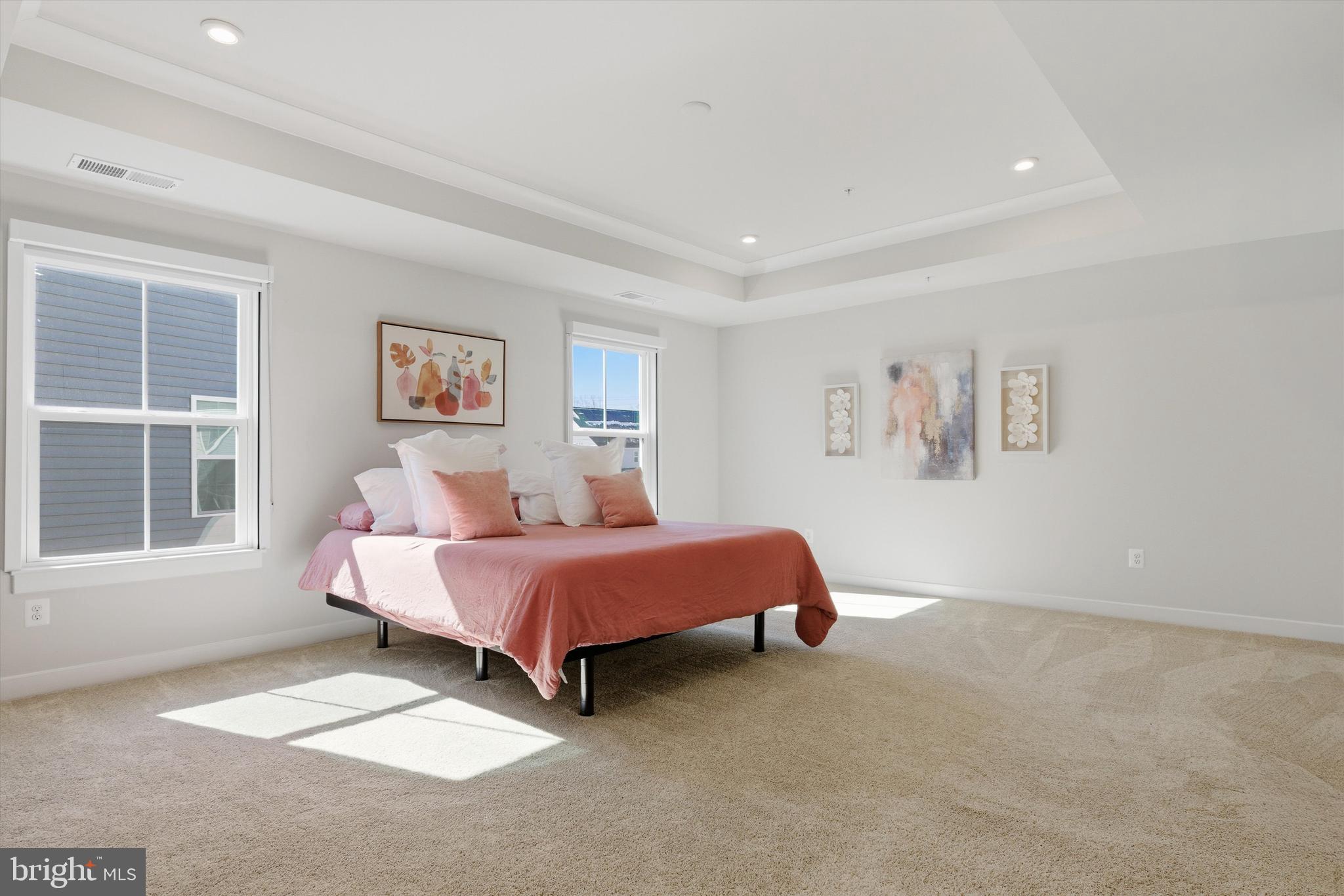 TWO RIVERS - Residential