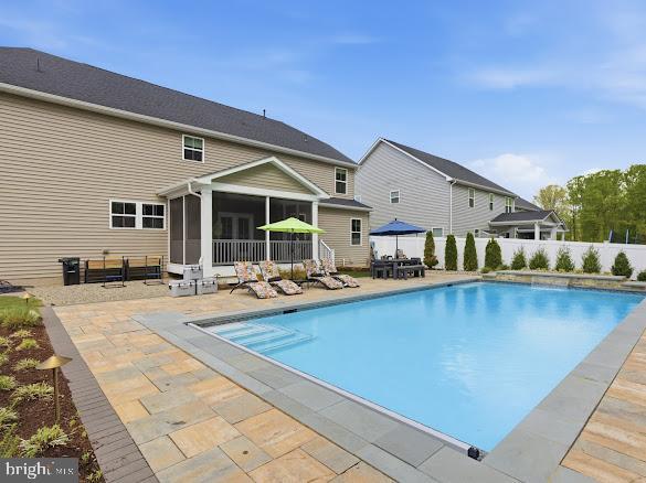 TWO RIVERS - Residential