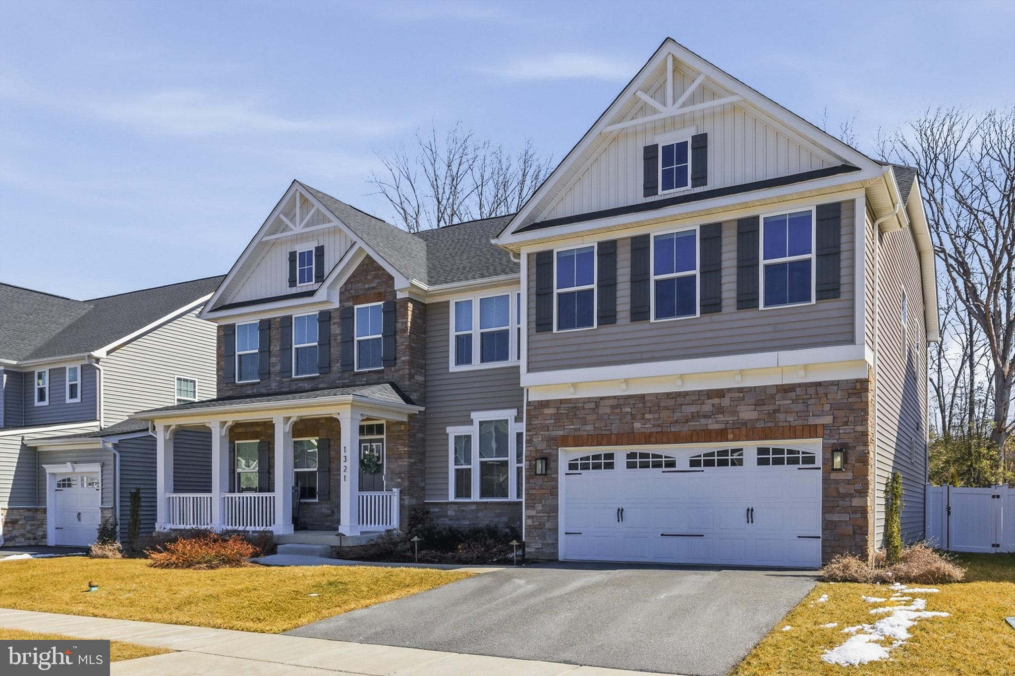 TWO RIVERS - Residential