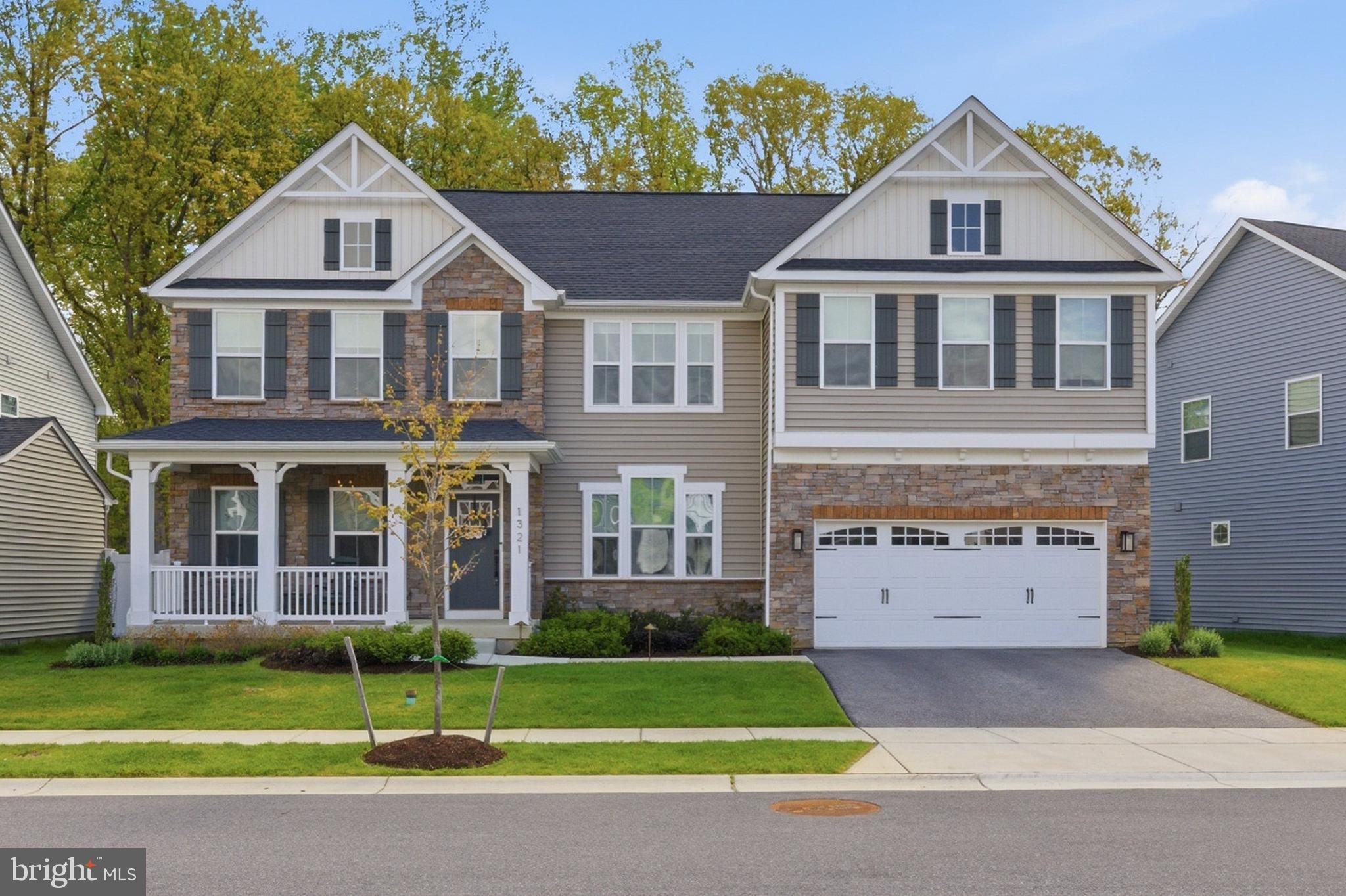 TWO RIVERS - Residential