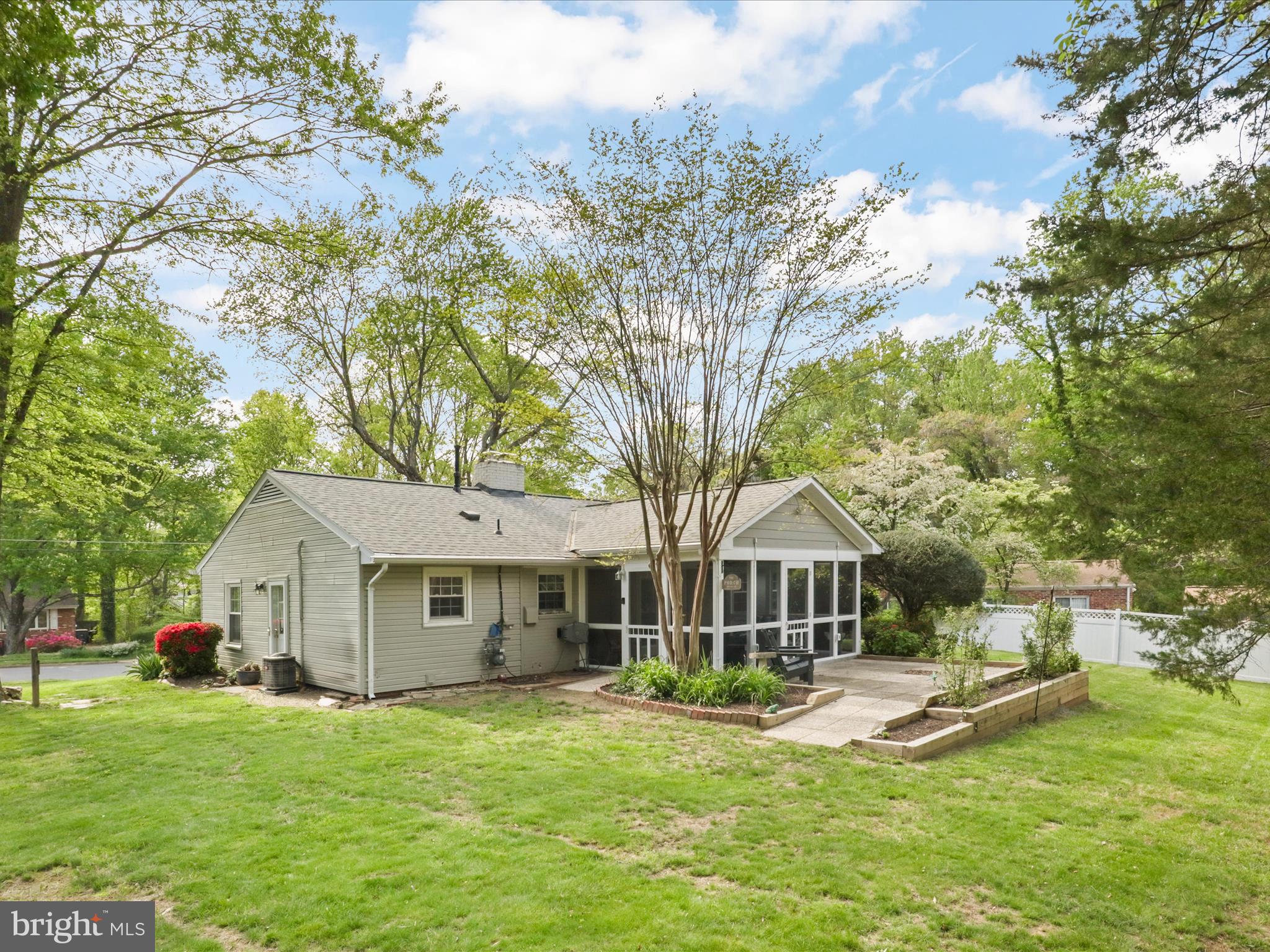 NORTH SPRINGFIELD - Residential