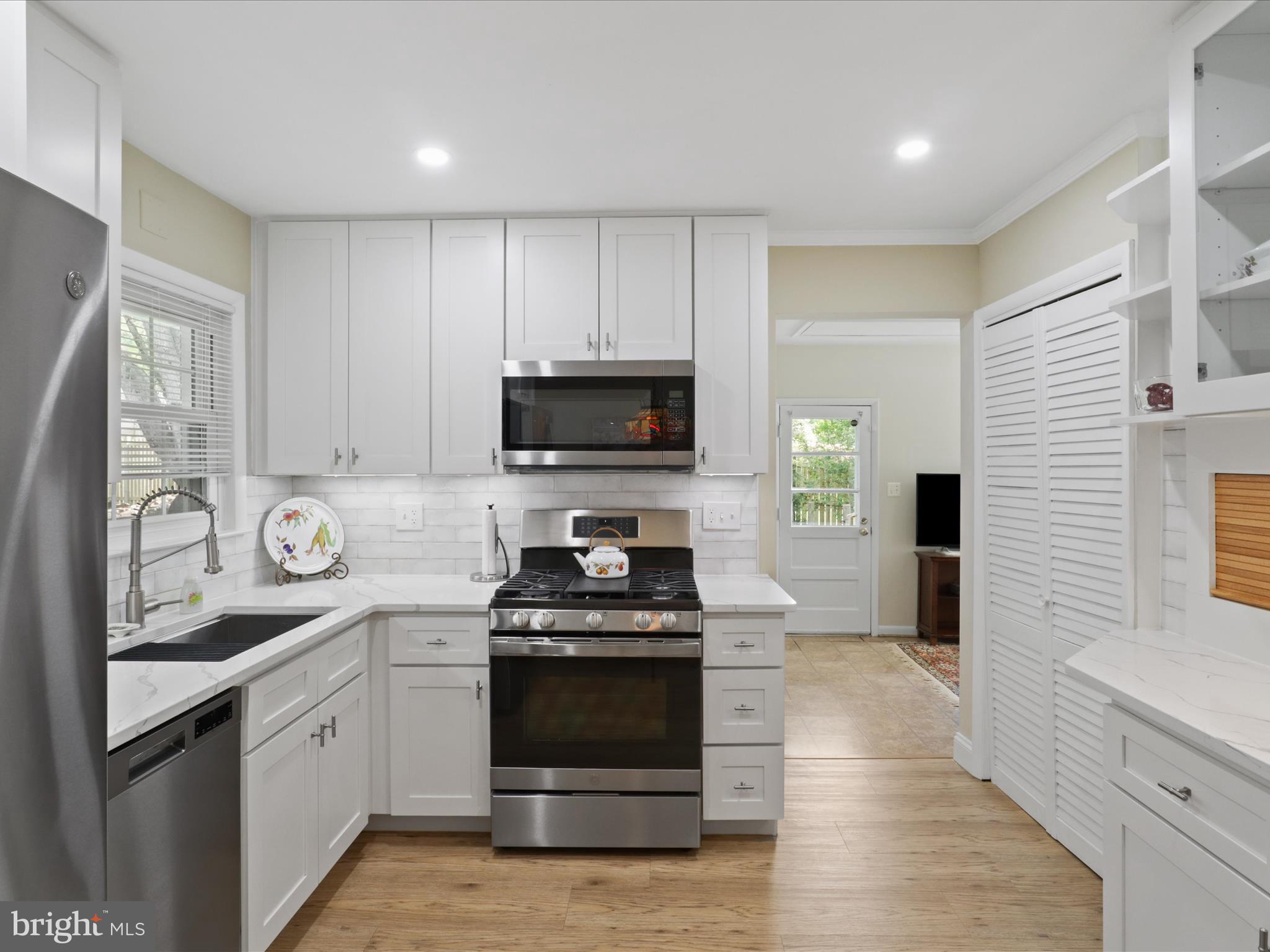 NORTH SPRINGFIELD - Residential