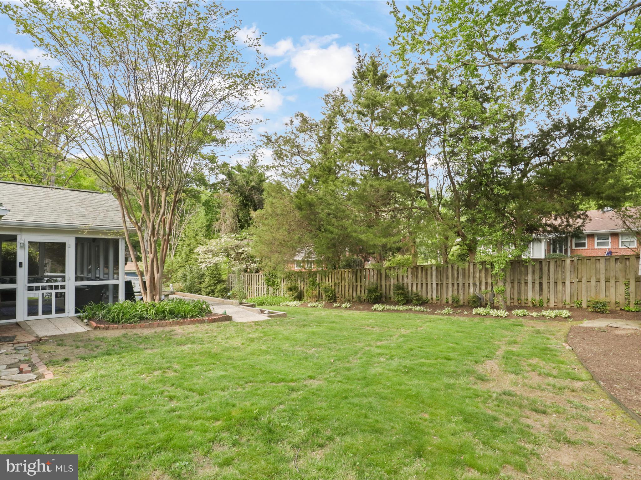 NORTH SPRINGFIELD - Residential