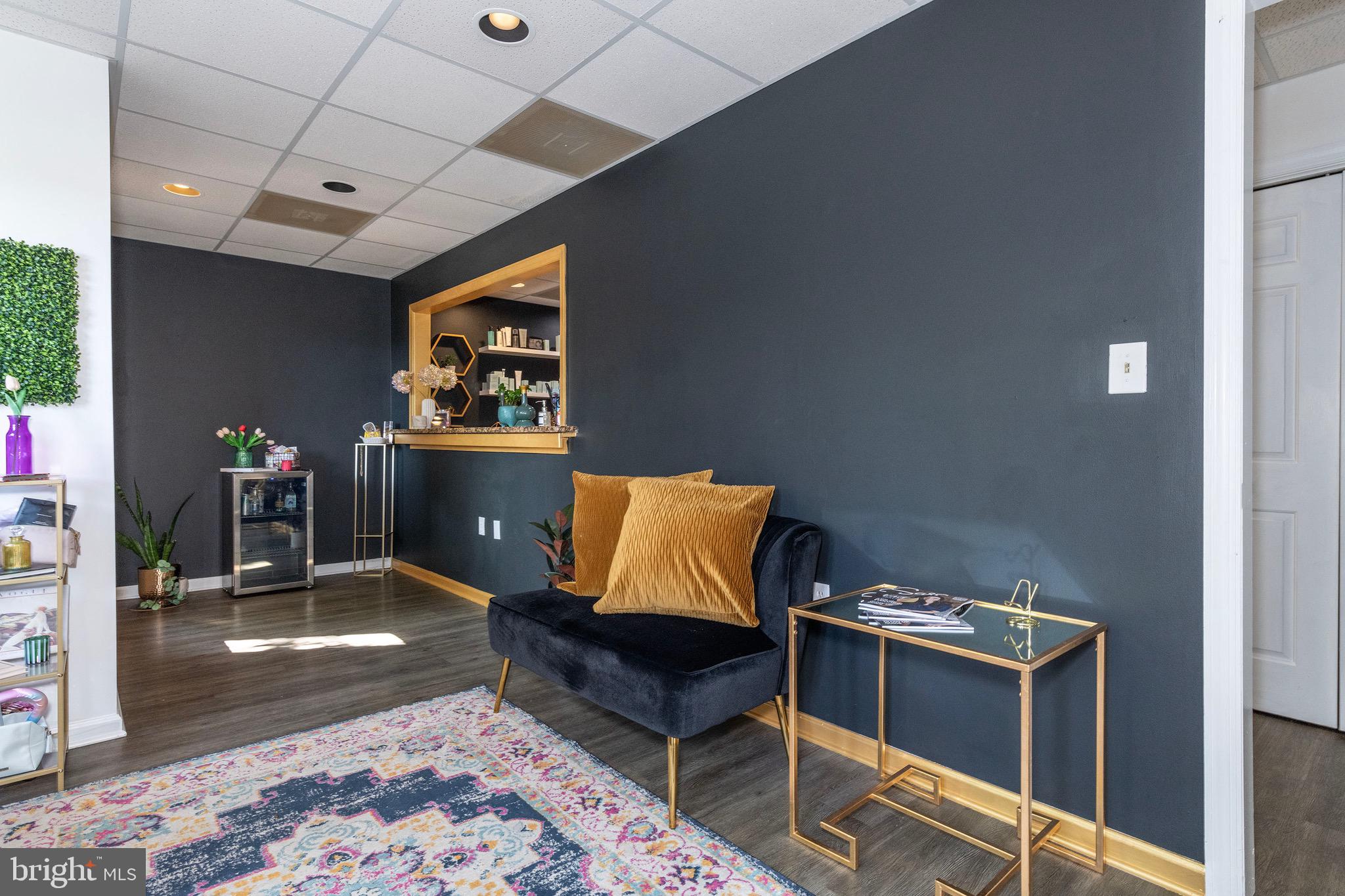 AMBER MEADOWS PROFESSIONAL BUILDING - Commercial Lease