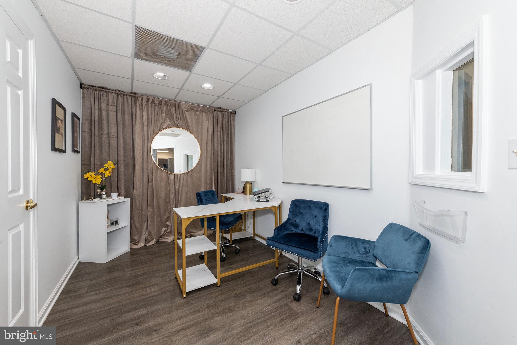 AMBER MEADOWS PROFESSIONAL BUILDING - Commercial Lease