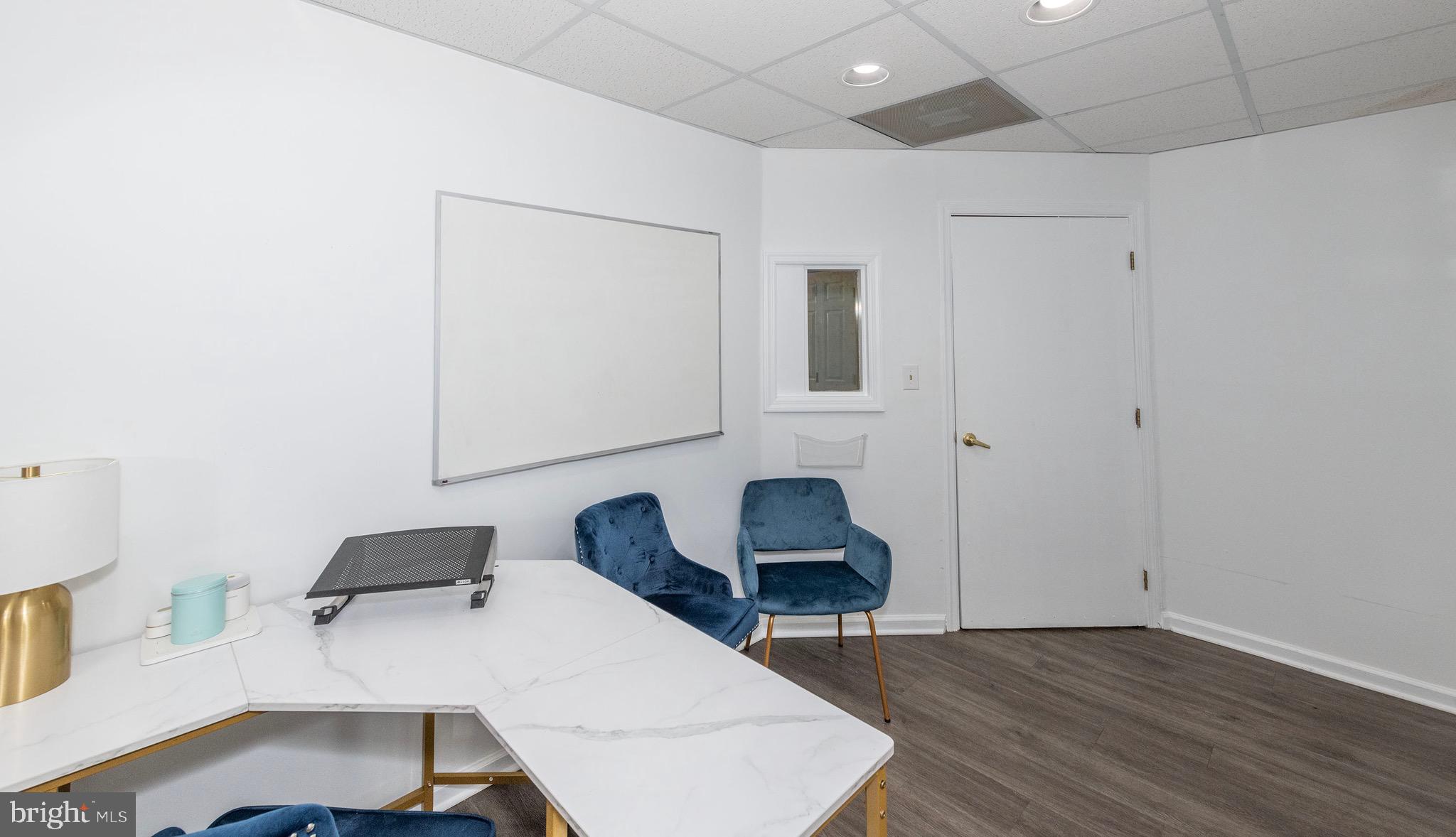 AMBER MEADOWS PROFESSIONAL BUILDING - Commercial Lease