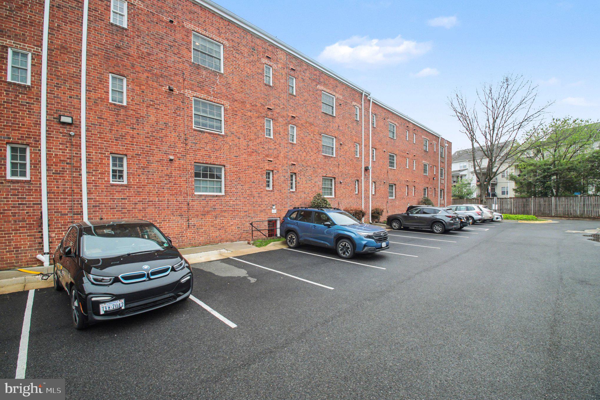 POTOWMACK CROSSING - Residential