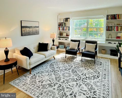 1632 W ABINGDON DRIVE 302 ALEXANDRIA VA 22314