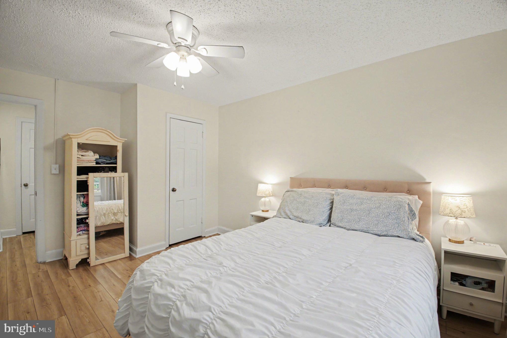 POTOWMACK CROSSING - Residential