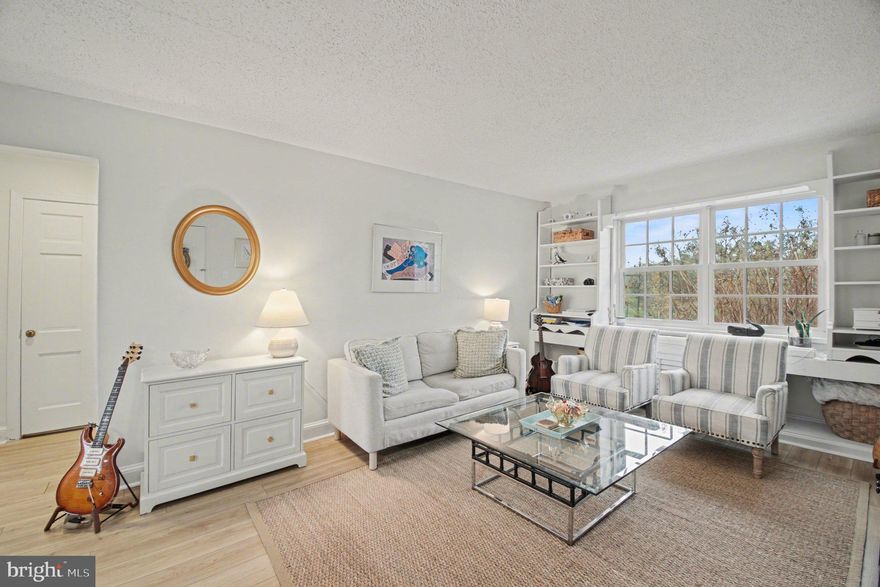 Set in an exceptionally convenient Old Town Alexandria location, this beautifully updated condo offers a compelling opportunity for the savvy investor! Tenant-occupied through April 2027, the property provides immediate income in an enduringly popular neighborhood. Inside, the home is bright, welcoming, and thoughtfully updated, featuring modern flooring throughout, a light-filled kitchen with granite countertops, a spacious living area with built-in bookshelves, large closets, and the added convenience of an in-unit washer and dryer. The layout and finishes create a comfortable, highly livable space that attracts strong tenant interest. Residents enjoy access to desirable community amenities including a pool, fitness center, and tennis courts, while the location places everything close at hand — from the Potomac Yard Metro, Trader Joe’s, and Harris Teeter to National Airport, scenic bike paths, and the shops, dining, and charm of Old Town Alexandria. Monthly fees also cover the water, sewer, and trash. TWO parking spaces included, which can also be rented separately from the home. This is the kind of convenience and quality that investors love to own - schedule your visit today!