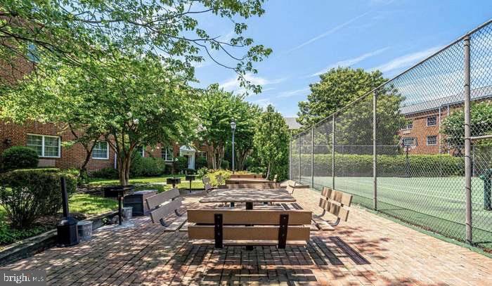 POTOWMACK CROSSING - Residential