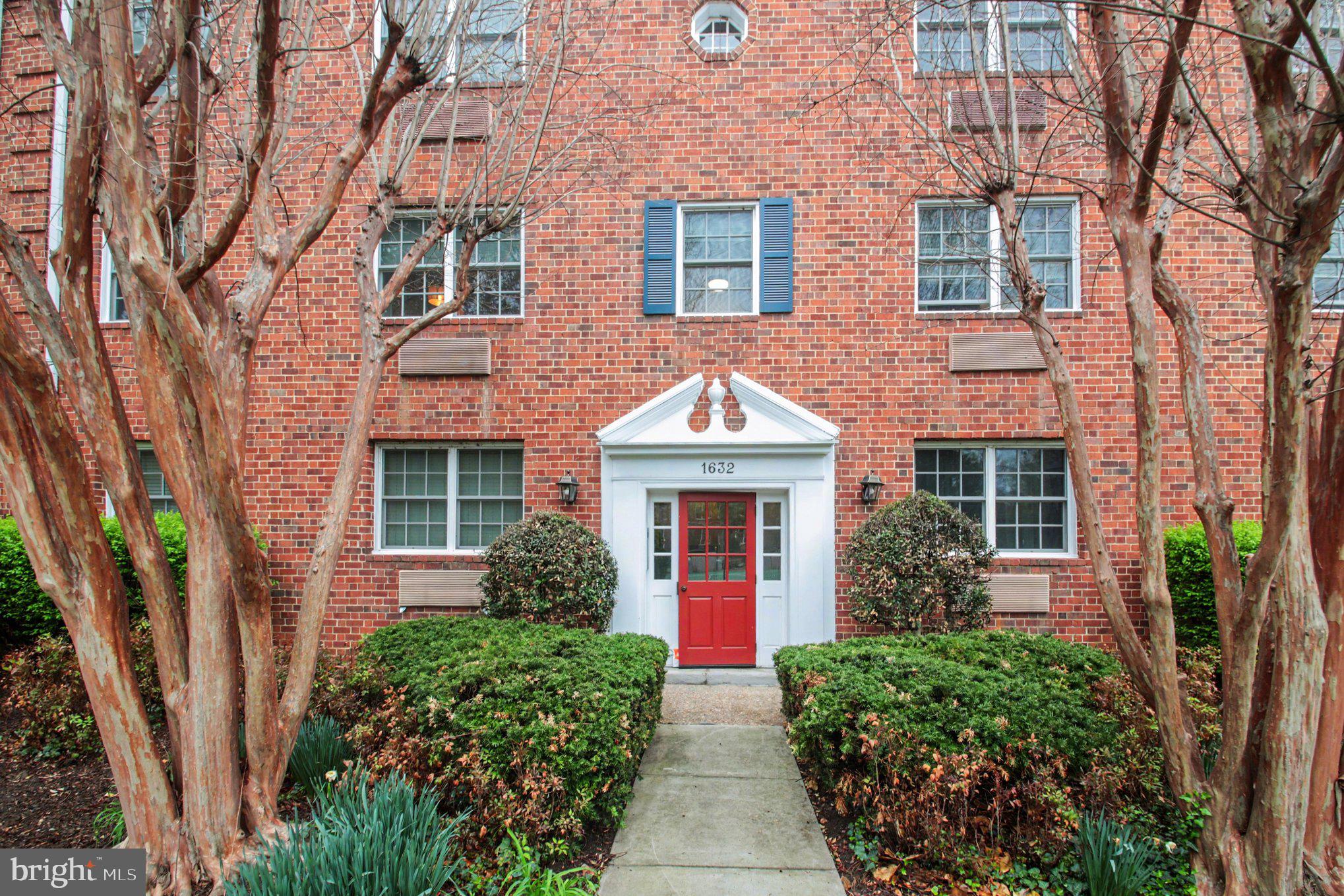 POTOWMACK CROSSING - Residential