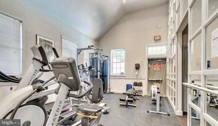 1632 W ABINGDON DRIVE 302