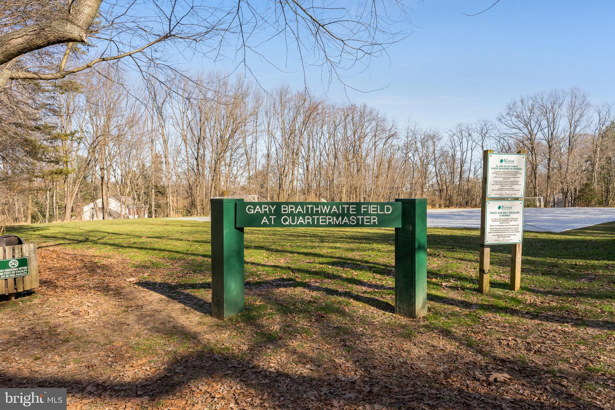 COUNTRY COURTS - Residential