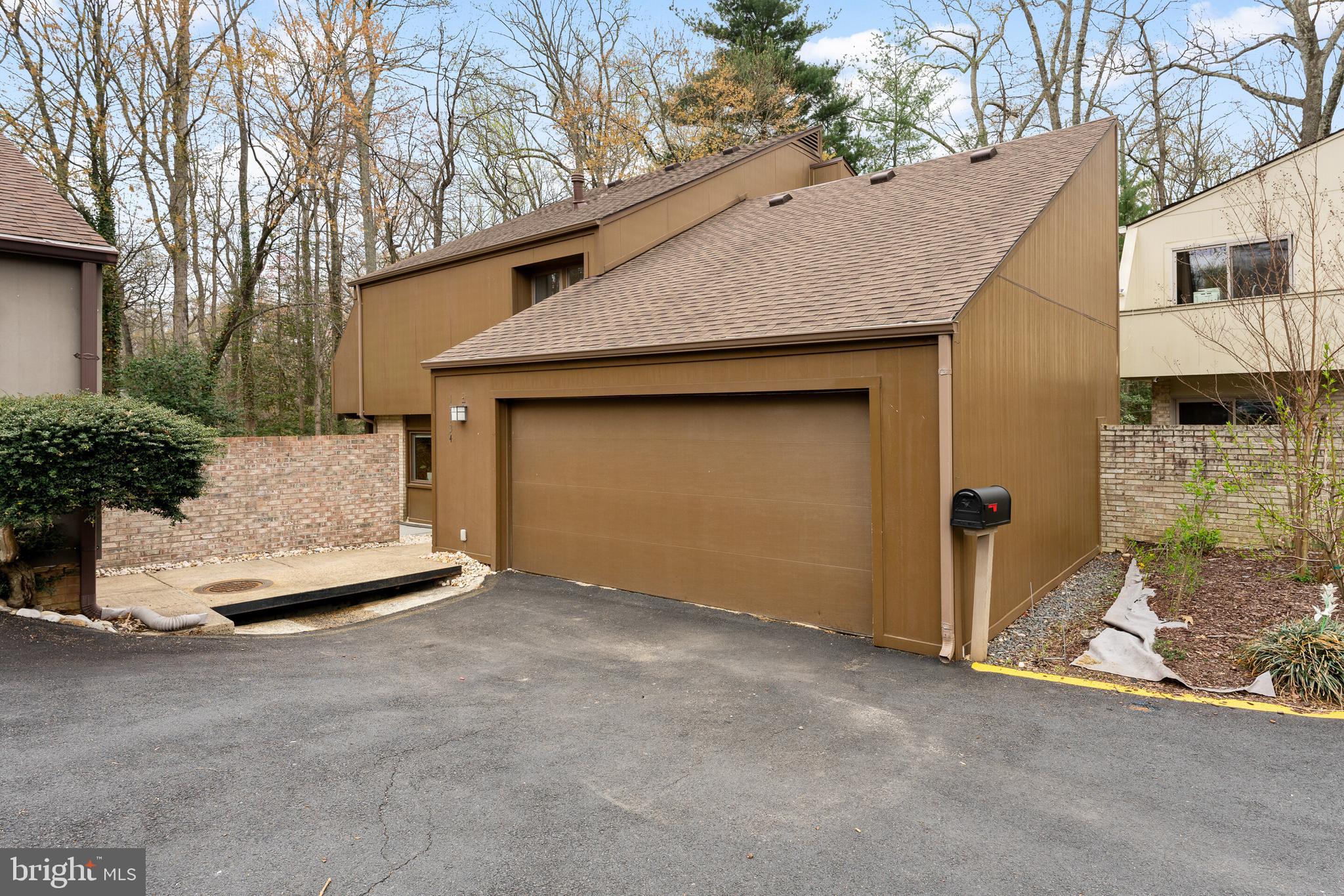 12134 QUORN LANE