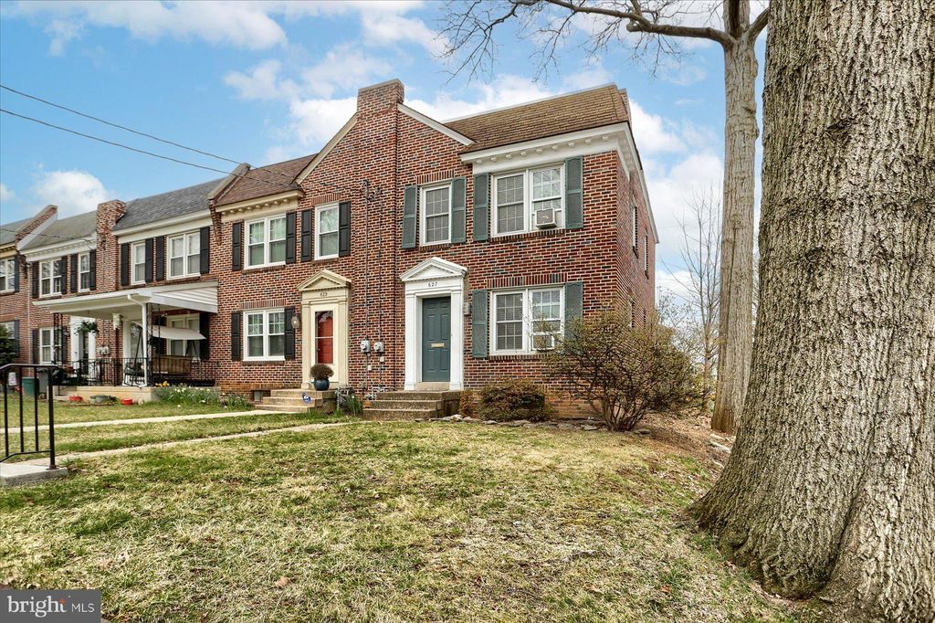 Photo of 627 N Marshall Street, Lancaster, PA 17602 (MLS # PALA2049060)