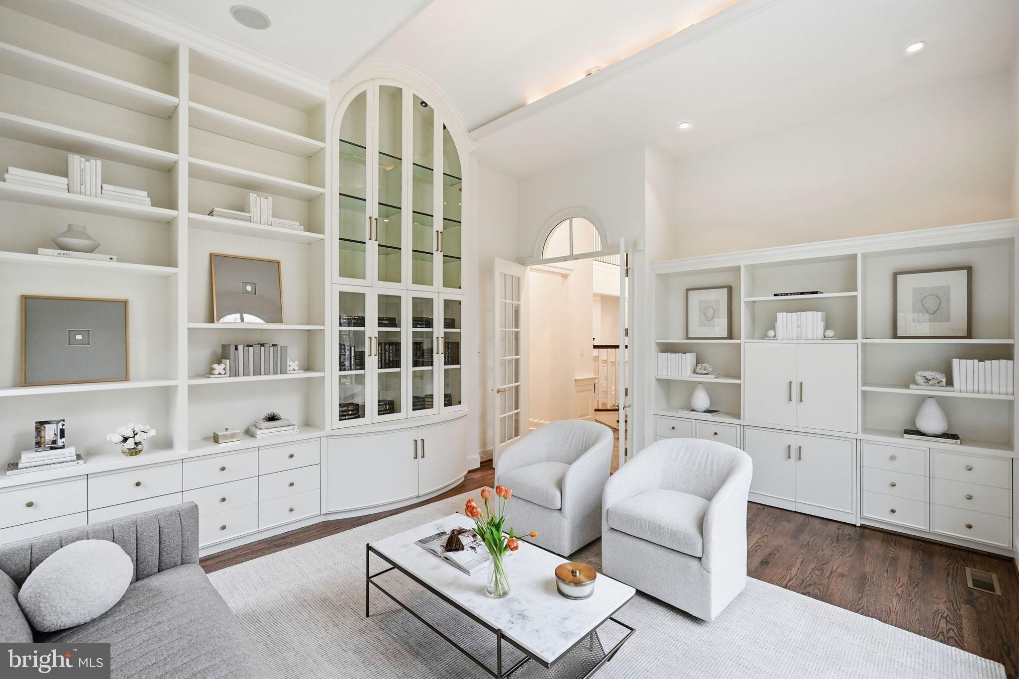 LANGLEY FOREST - Residential