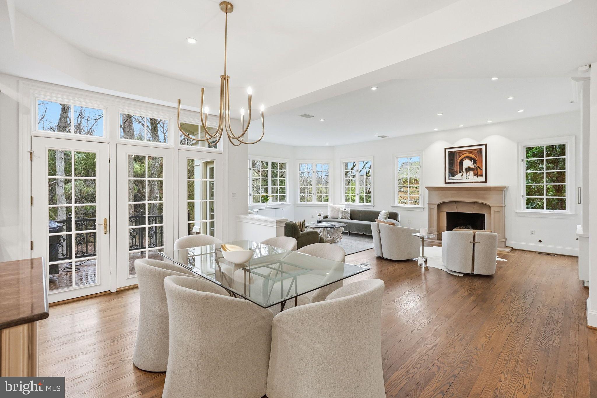 LANGLEY FOREST - Residential