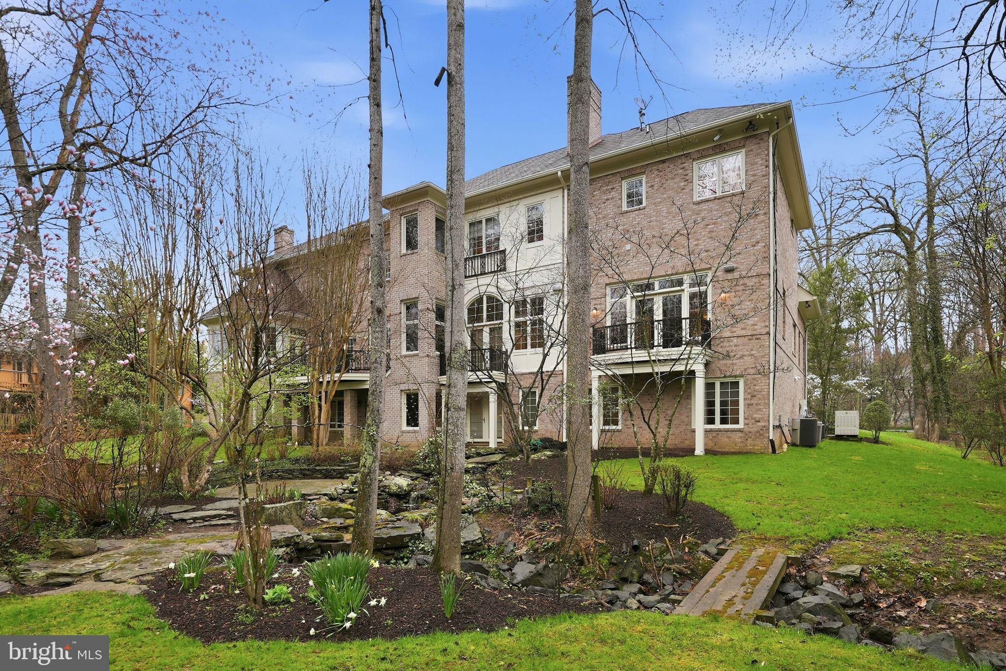 LANGLEY FOREST - Residential