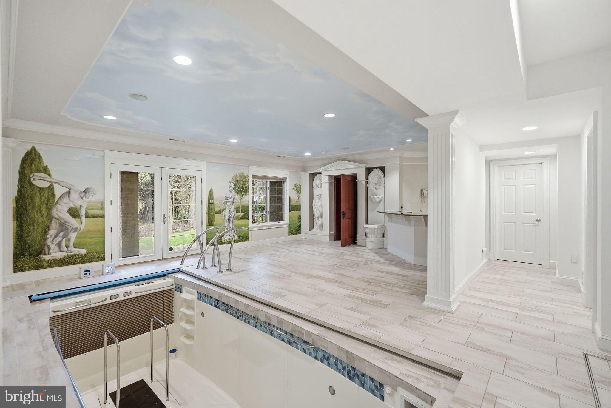 LANGLEY FOREST - Residential