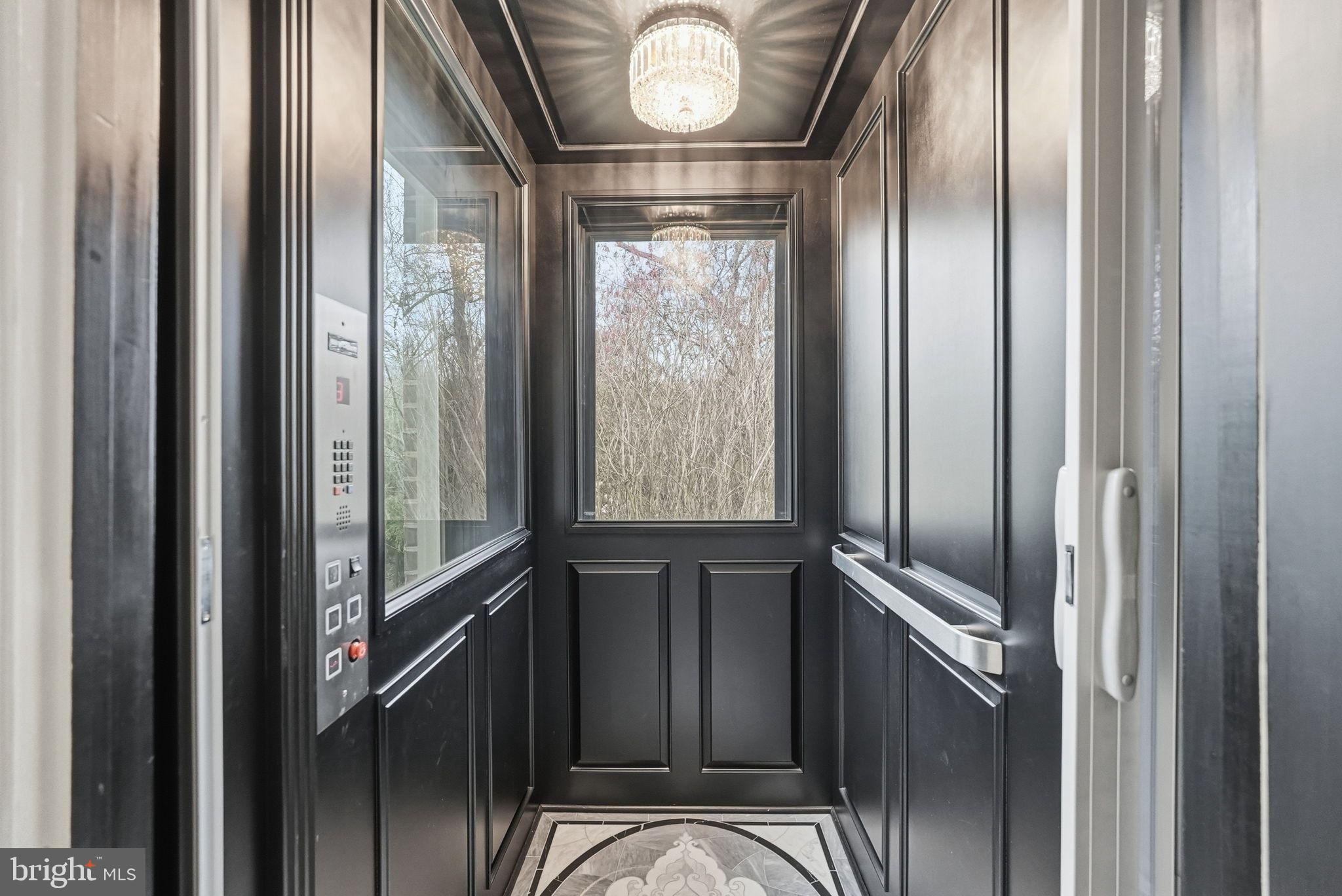 LANGLEY FOREST - Residential