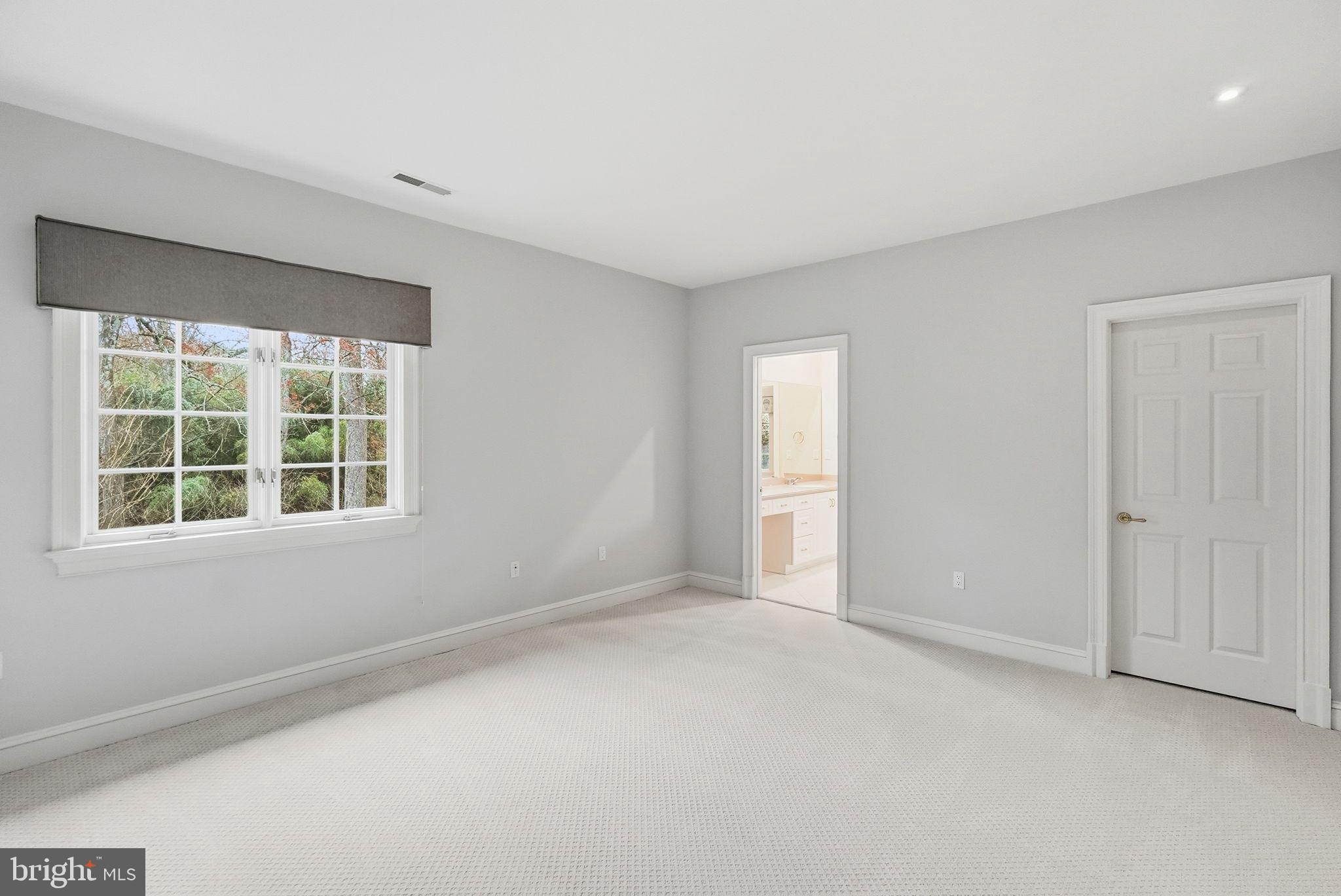 LANGLEY FOREST - Residential